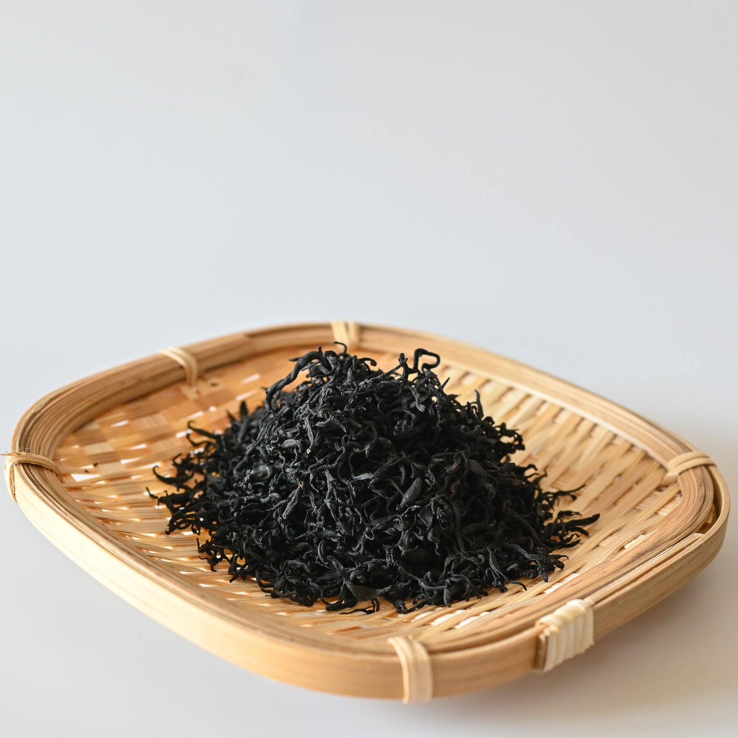 【伊勢丸い水産】国内産芽ひじき（18g×3袋／8袋）