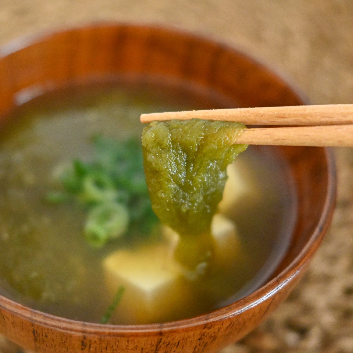 【マルハ昆布】伊勢志摩産めかぶ入り・とろろ昆布（30g×4袋）